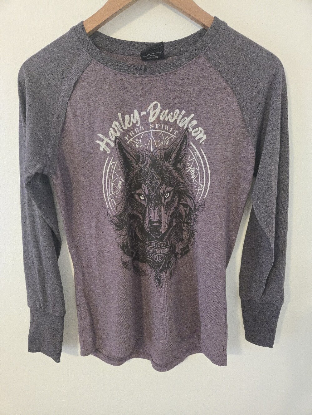 Harley Davidson Free Spirit Wolf Shirt Womens Small Fargo ND